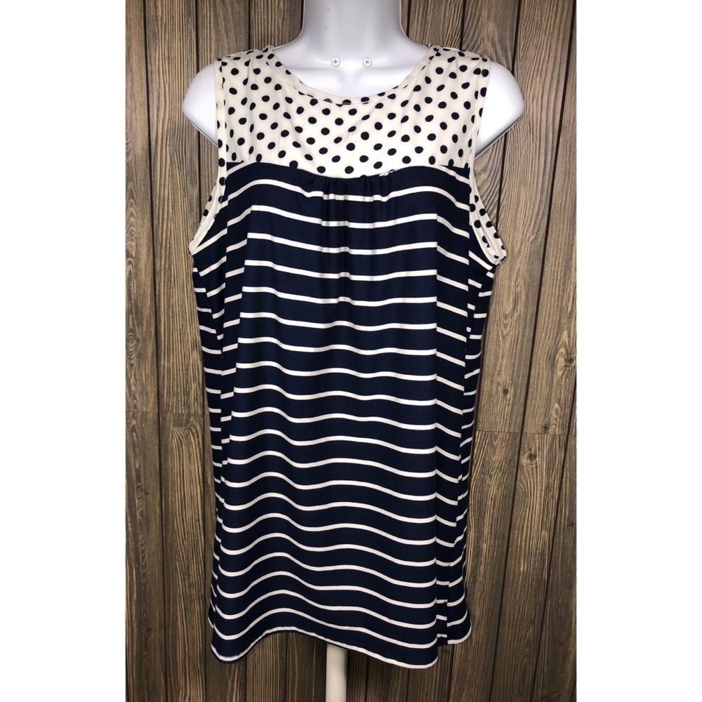 NWT Urban Flamingo size Medium long top